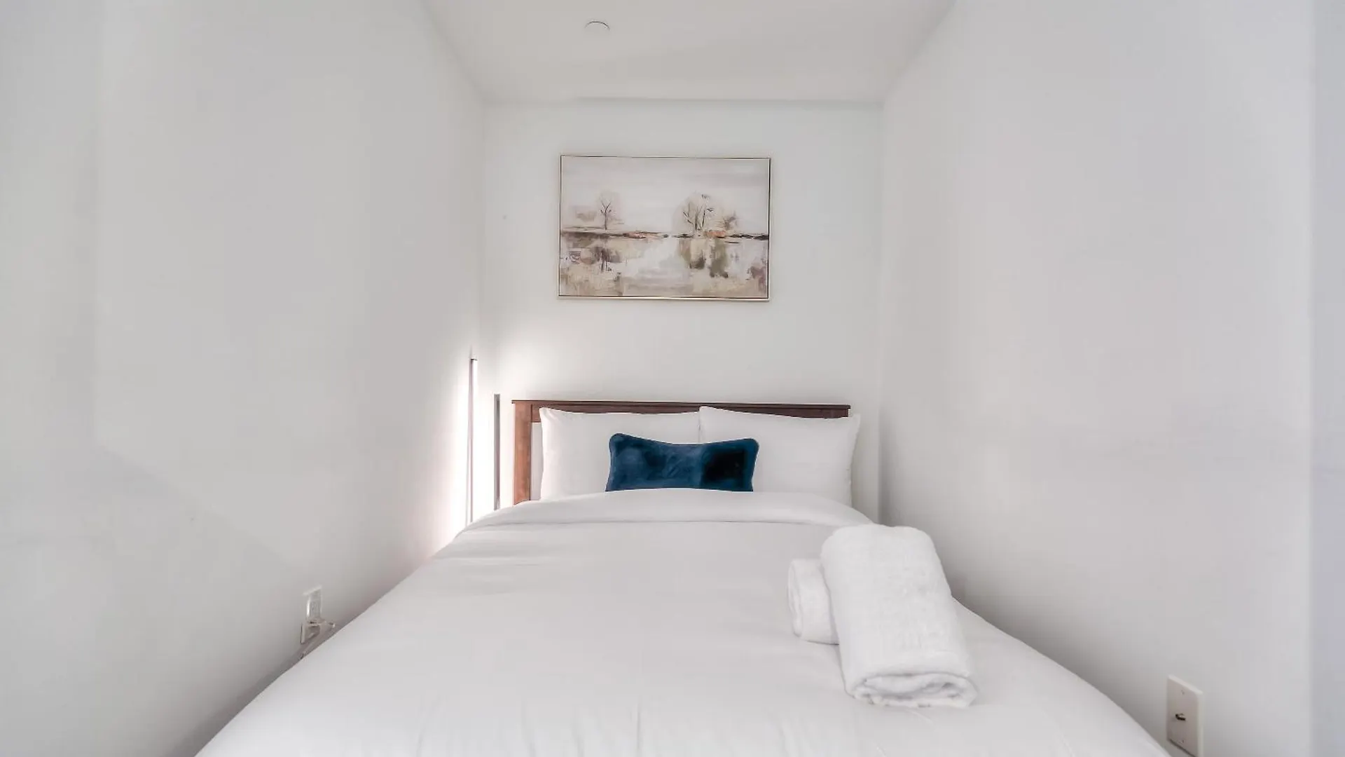 Rivetstays - The Jarvis Toronto