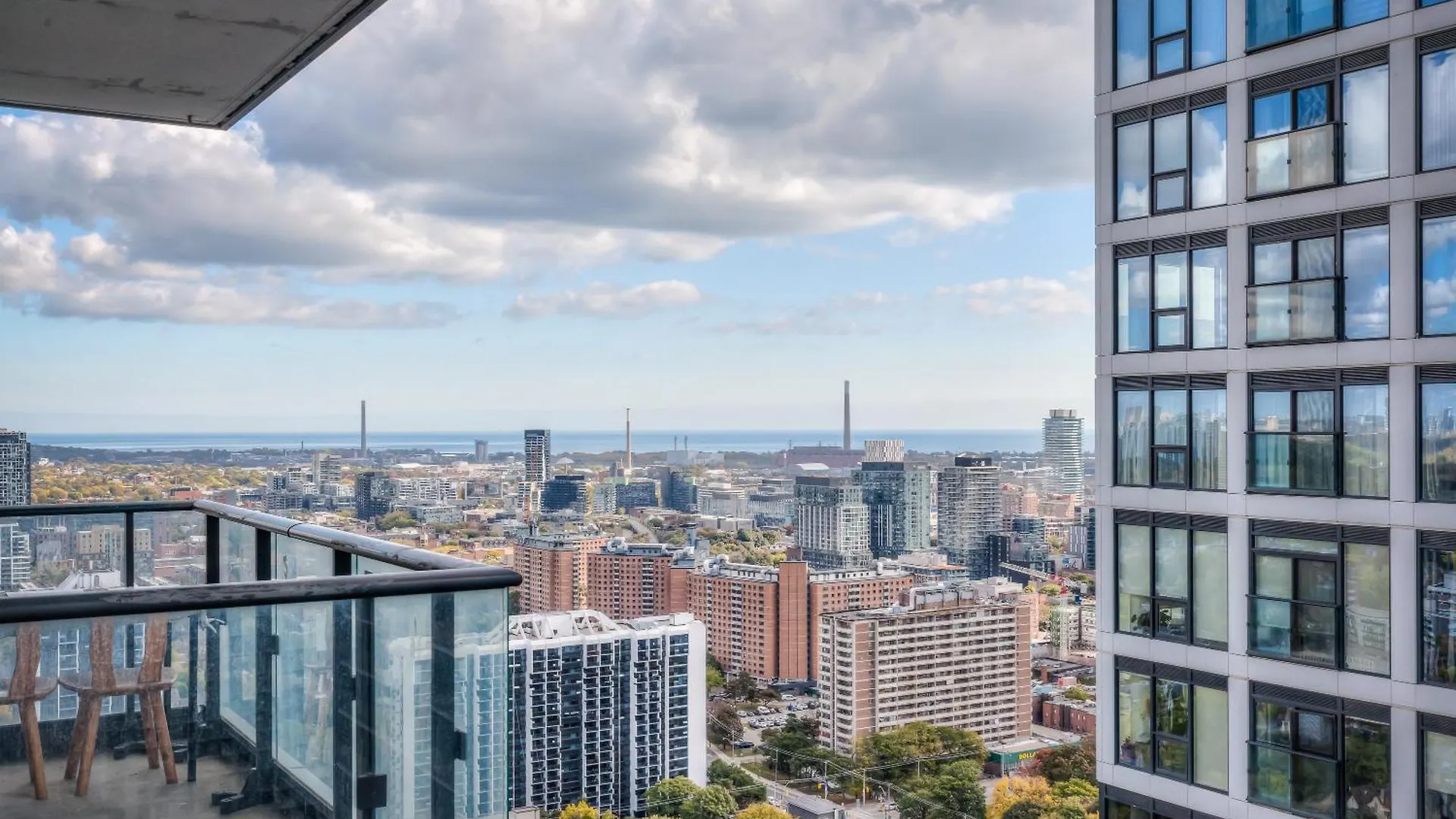Rivetstays - The Jarvis Toronto