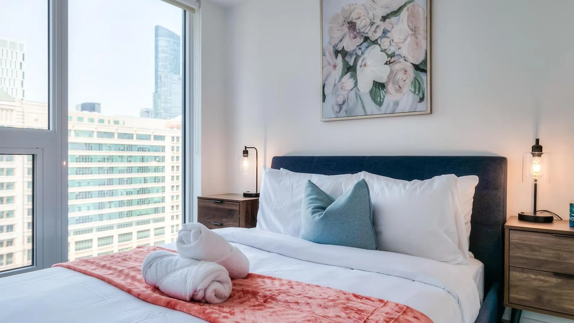 Rivetstays - The Jarvis Toronto Apartment