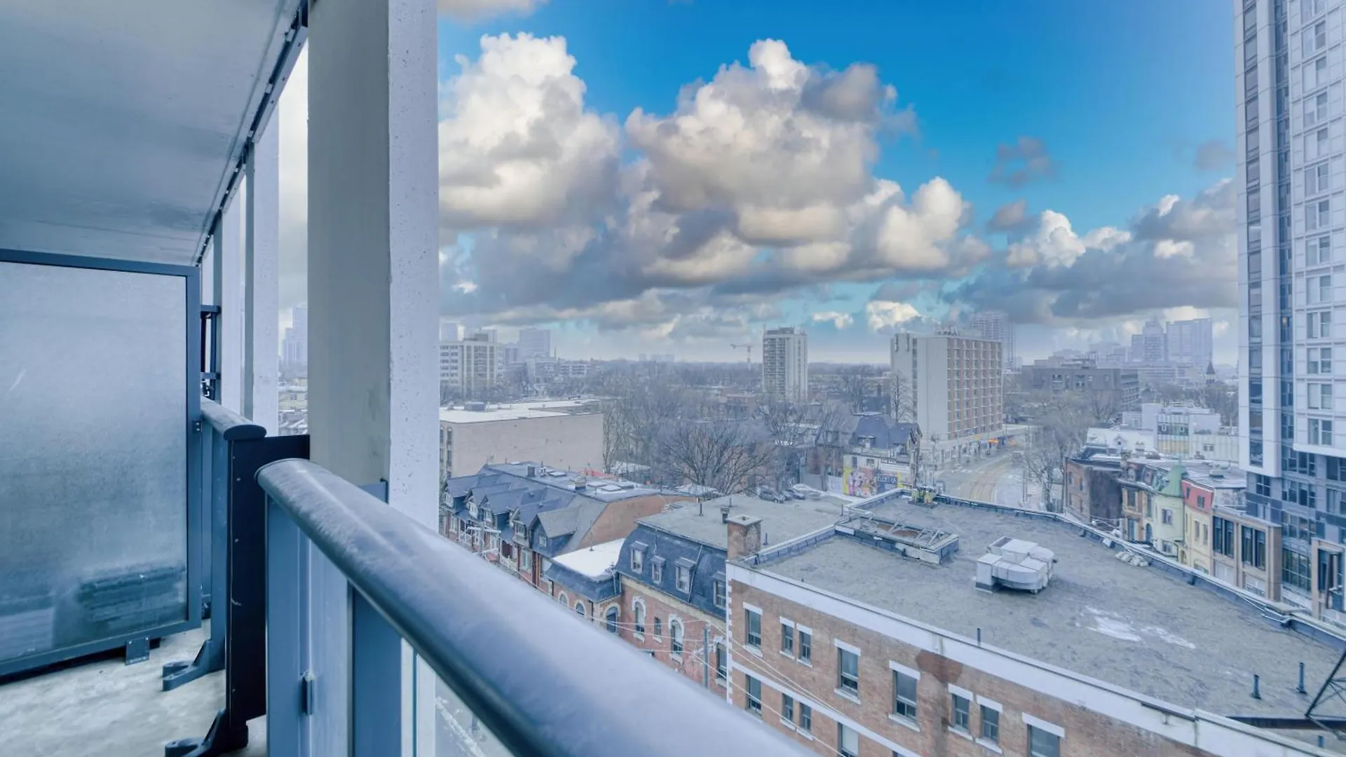 Rivetstays - The Jarvis Toronto