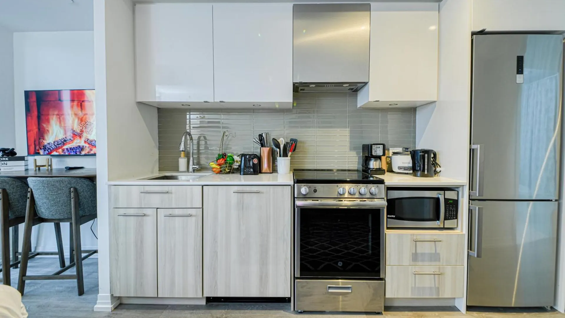 Apartment Rivetstays - The Jarvis Toronto